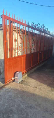 Safe Sliding Gate Motor with Obstacle Detection Rebound Function and 800kg Max Gate Weight for Residential Villa