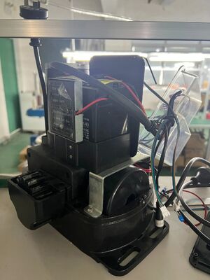 600kg Max Gate Weight DC24V Intelligent Control Sliding Gate Motor with Built-in 4.4Ah Lithium Battery